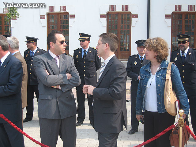 Valcrcel entrega a los ayuntamientos los vehculos para las Unidades Especiales de Seguridad Ciudadana - 45