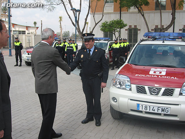 Valcrcel entrega a los ayuntamientos los vehculos para las Unidades Especiales de Seguridad Ciudadana - 70