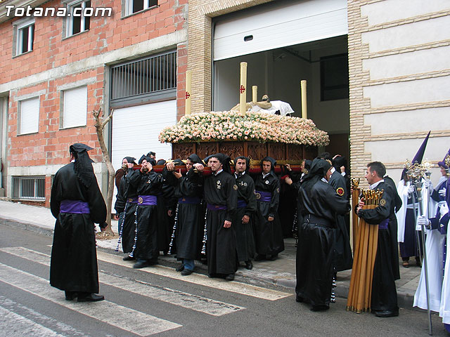 Traslado del Santo Sepulcro desde su sede a la parroquia de Santiago. Totana 2009 - 10