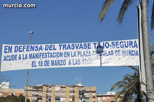 Cientos de miles de personas se manifiestan en Murcia a favor del trasvase - 60