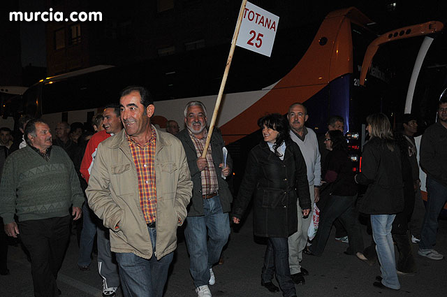 Cientos de miles de personas se manifiestan en Murcia a favor del trasvase - 461