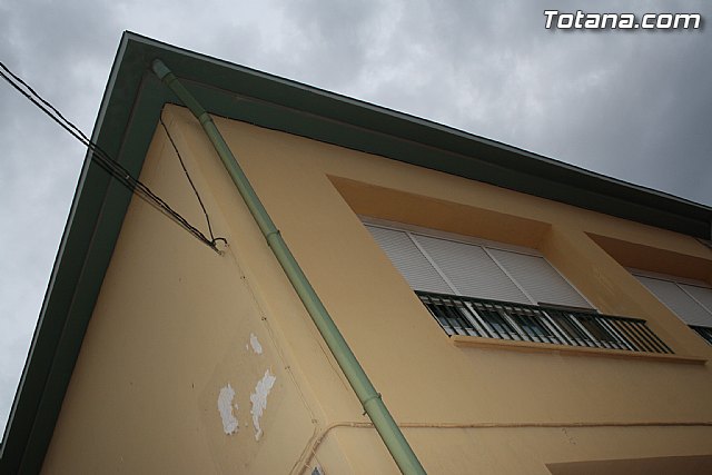 Valcrcel visita las zonas afectadas de Totana por el terremoto del pasado mircoles - 2