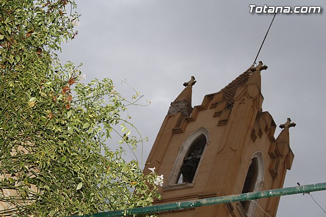 Valcrcel visita las zonas afectadas de Totana por el terremoto del pasado mircoles - 39